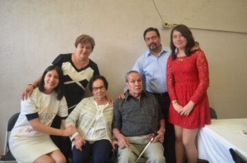 Imágenes para rendir homenaje a persona finada, estas pueden variar en su contenido.