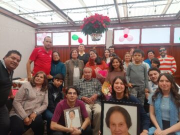 Imágenes para rendir homenaje a persona finada, estas pueden variar en su contenido.