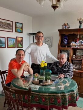 Imágenes para rendir homenaje a persona finada, estas pueden variar en su contenido.