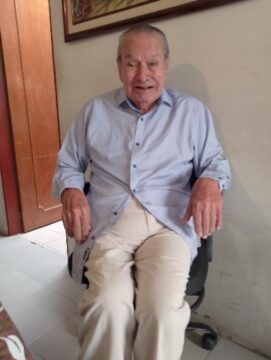 Imágenes para rendir homenaje a persona finada, estas pueden variar en su contenido.