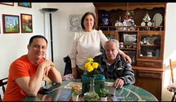 Imágenes para rendir homenaje a persona finada, estas pueden variar en su contenido.