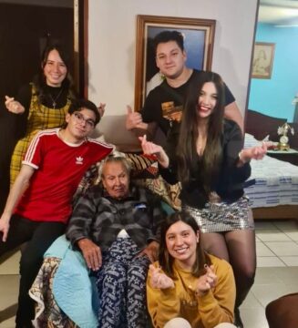 Imágenes para rendir homenaje a persona finada, estas pueden variar en su contenido.