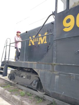 Imágenes para rendir homenaje a persona finada, estas pueden variar en su contenido.