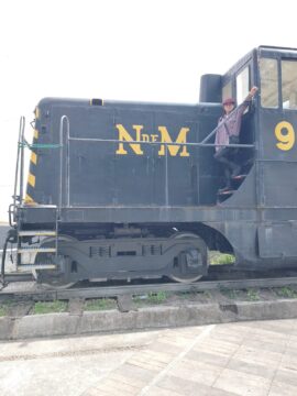 Imágenes para rendir homenaje a persona finada, estas pueden variar en su contenido.