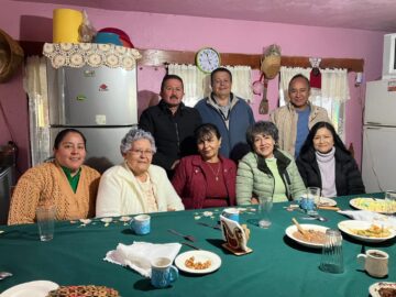 Imágenes para rendir homenaje a persona finada, estas pueden variar en su contenido.