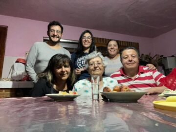 Imágenes para rendir homenaje a persona finada, estas pueden variar en su contenido.