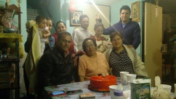 Imágenes para rendir homenaje a persona finada, estas pueden variar en su contenido.