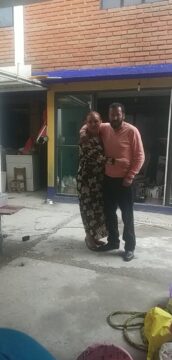 Imágenes para rendir homenaje a persona finada, estas pueden variar en su contenido.