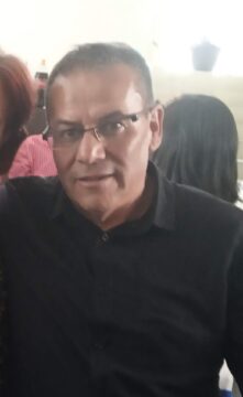 Imágenes para rendir homenaje a persona finada, estas pueden variar en su contenido.