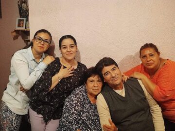 Imágenes para rendir homenaje a persona finada, estas pueden variar en su contenido.