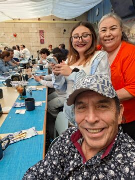 Imágenes para rendir homenaje a persona finada, estas pueden variar en su contenido.