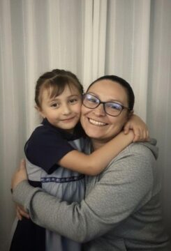 Imágenes para rendir homenaje a persona finada, estas pueden variar en su contenido.