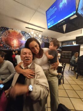 Imágenes para rendir homenaje a persona finada, estas pueden variar en su contenido.