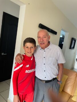 Imágenes para rendir homenaje a persona finada, estas pueden variar en su contenido.