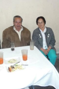 Imágenes para rendir homenaje a persona finada, estas pueden variar en su contenido.