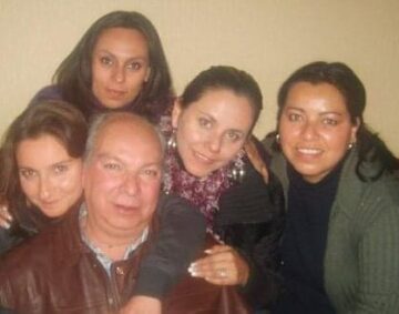 Imágenes para rendir homenaje a persona finada, estas pueden variar en su contenido.