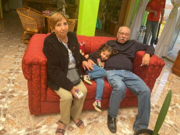 Imágenes para rendir homenaje a persona finada, estas pueden variar en su contenido.