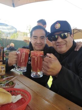 Imágenes para rendir homenaje a persona finada, estas pueden variar en su contenido.