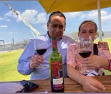 Imágenes para rendir homenaje a persona finada, estas pueden variar en su contenido.