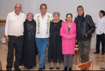 Imágenes para rendir homenaje a persona finada, estas pueden variar en su contenido.