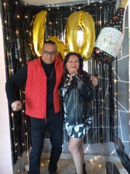 Imágenes para rendir homenaje a persona finada, estas pueden variar en su contenido.