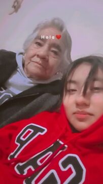 Imágenes para rendir homenaje a persona finada, estas pueden variar en su contenido.