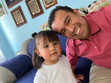 Imágenes para rendir homenaje a persona finada, estas pueden variar en su contenido.