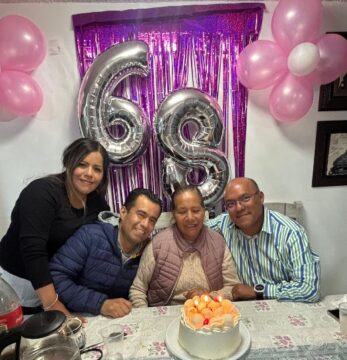 Imágenes para rendir homenaje a persona finada, estas pueden variar en su contenido.