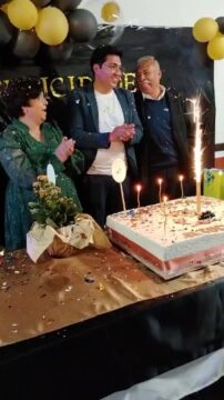 Imágenes para rendir homenaje a persona finada, estas pueden variar en su contenido.