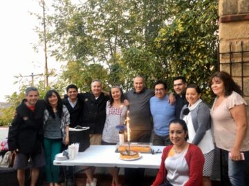 Imágenes para rendir homenaje a persona finada, estas pueden variar en su contenido.