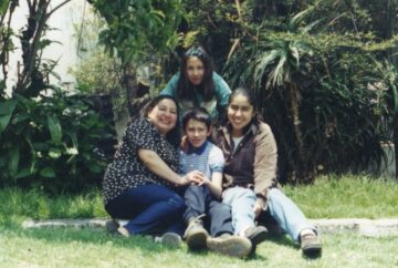 Imágenes para rendir homenaje a persona finada, estas pueden variar en su contenido.