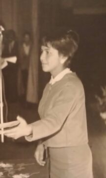 Imágenes para rendir homenaje a persona finada, estas pueden variar en su contenido.