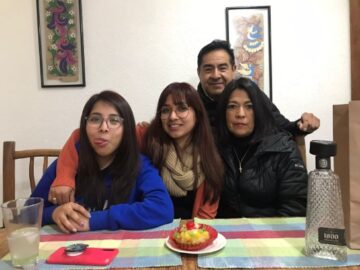 Imágenes para rendir homenaje a persona finada, estas pueden variar en su contenido.