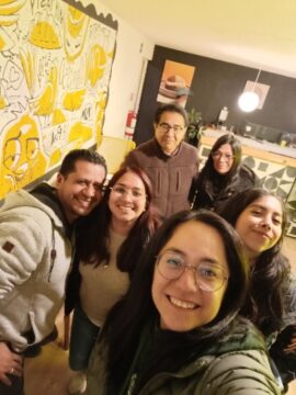 Imágenes para rendir homenaje a persona finada, estas pueden variar en su contenido.