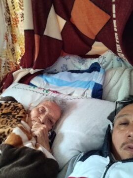 Imágenes para rendir homenaje a persona finada, estas pueden variar en su contenido.