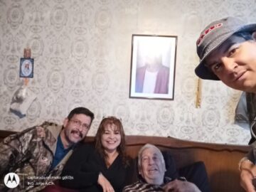 Imágenes para rendir homenaje a persona finada, estas pueden variar en su contenido.