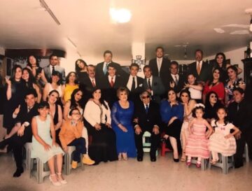 Imágenes para rendir homenaje a persona finada, estas pueden variar en su contenido.