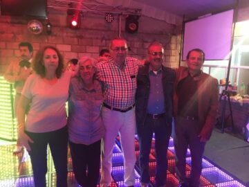 Imágenes para rendir homenaje a persona finada, estas pueden variar en su contenido.