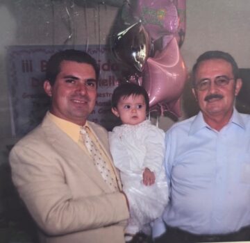 Imágenes para rendir homenaje a persona finada, estas pueden variar en su contenido.