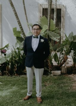 Imágenes para rendir homenaje a persona finada, estas pueden variar en su contenido.