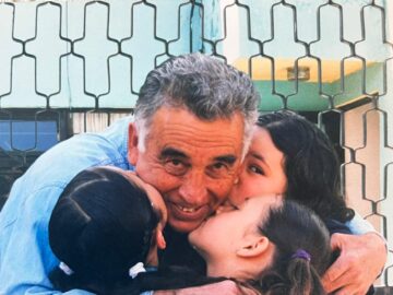 Imágenes para rendir homenaje a persona finada, estas pueden variar en su contenido.