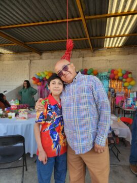 Imágenes para rendir homenaje a persona finada, estas pueden variar en su contenido.