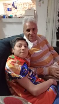 Imágenes para rendir homenaje a persona finada, estas pueden variar en su contenido.