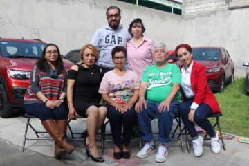 Imágenes para rendir homenaje a persona finada, estas pueden variar en su contenido.