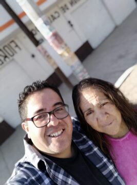 Imágenes para rendir homenaje a persona finada, estas pueden variar en su contenido.