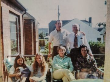 Imágenes para rendir homenaje a persona finada, estas pueden variar en su contenido.