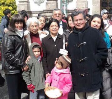 Imágenes para rendir homenaje a persona finada, estas pueden variar en su contenido.