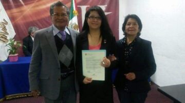 Imágenes para rendir homenaje a persona finada, estas pueden variar en su contenido.