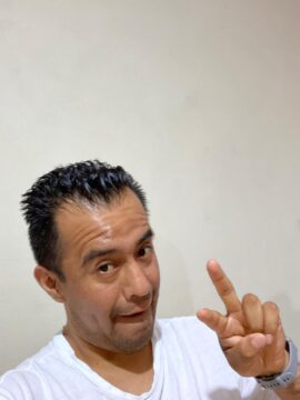 Imágenes para rendir homenaje a persona finada, estas pueden variar en su contenido.