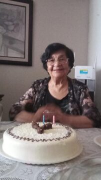 Imágenes para rendir homenaje a persona finada, estas pueden variar en su contenido.